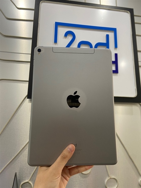iPad Pro 9.7 inch - LL/A - 128GB - Bản 4G - Pin 90% - Màu xám - Ngoại hình: 97% - Body