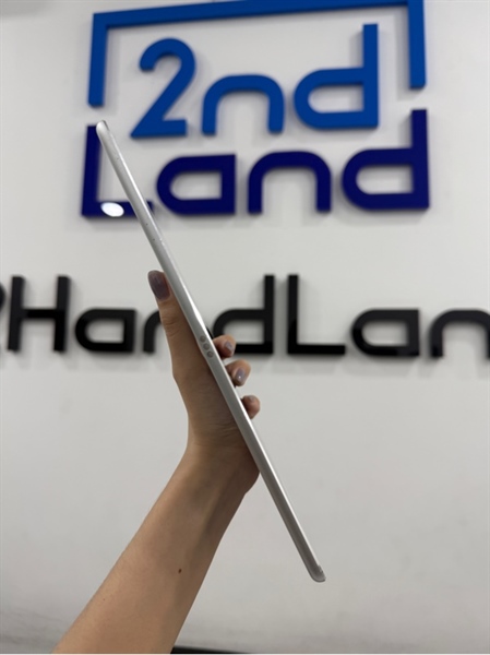 iPad pro 9.7 - LL/A - IOS 16.7.8 - Bản 4G - 128GB - Màu xám - Pin 84% - Ngoại hình 97% - Màn trầy - Kèm sạc 1