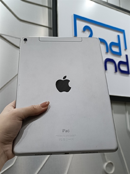 iPad Pro 9.7inch - 32GB - Bản 4G - LL/A - ios 15.6 - Màu Xám - Ngoại hình 96% - màn hồng - Pin 85%