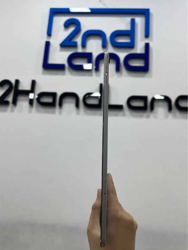 iPad Pro 9.7inch 4G - LL/A - 256GB - IOS 16.7.6 - Pin 100% - Màu xám - Ngoại hình 97% - Màn ám viền hồng - Body