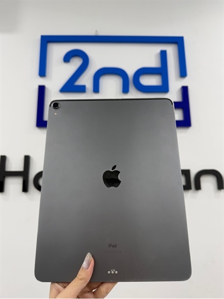 iPad pro Gen 3 2018 - 12.9 inch - 2X/A - IOS 18.0 - Wifi - 64GB - Màu xám - Pin 86% - Ngoại hình 97% - màn ám vàng - Kèm sạc