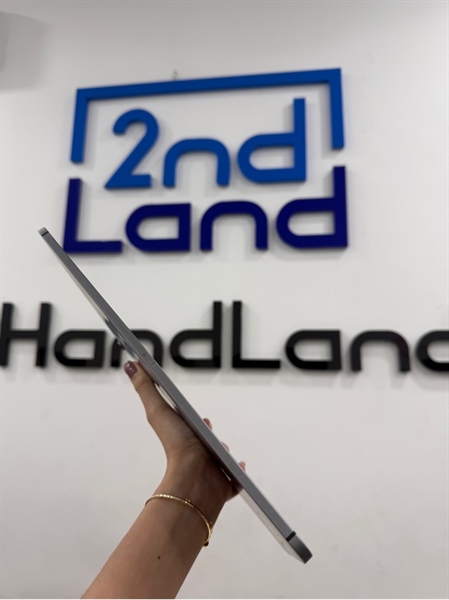 iPad Pro Gen 3 2018 - 12.9 inch - J/A - IOS 18.6.2 - 4G - 256GB - Màu xám - Pin thay 100% - Ngoại hình 97% - Màn ám vàng , hở sáng , màn trầy , viền trầy cấn - Body 1