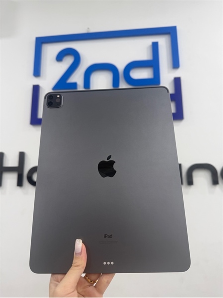 iPad Pro Gen 5 - 12.9 inch - ZA/A - IOS 18.6.2 - Wifi - 128GB - Màu xám - Pin 82% - Ngoại hình 97% - Màn ám hồng rõ , bầm màn , chết pixel , hở sáng - Kèm Box 1