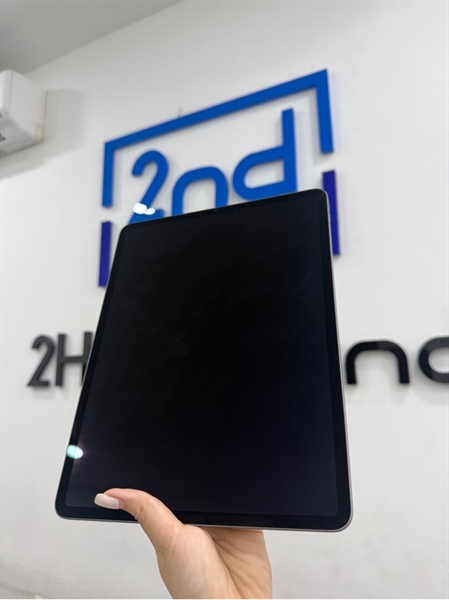 iPad Pro Gen 5 - 12.9 inch - ZA/A - IOS 18.6.2 - Wifi - 128GB - Màu xám - Pin 82% - Ngoại hình 97% - Màn ám hồng rõ , bầm màn , chết pixel , hở sáng - Kèm Box 3
