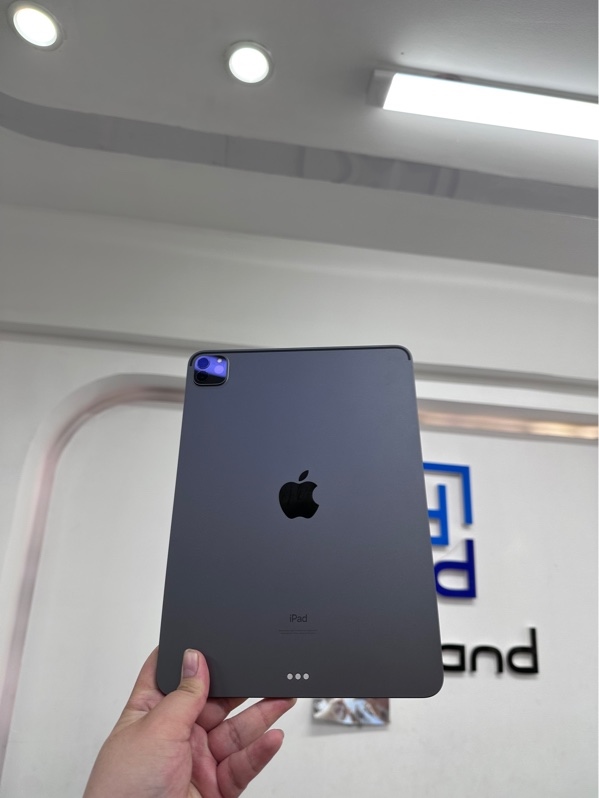 iPad pro M1 (11 inch gen 3) - Wifi - LL.A - IOS 26.6.2 - 128gb - Màu xám - Pin 93% chu kỳ sạc 339 - Ngoại hình 98% - Body