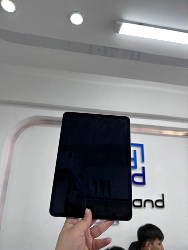 iPad pro M1 (11 inch gen 3) - Wifi - LL.A - IOS 26.6.2 - 128gb - Màu xám - Pin 93% chu kỳ sạc 339 - Ngoại hình 98% - Body