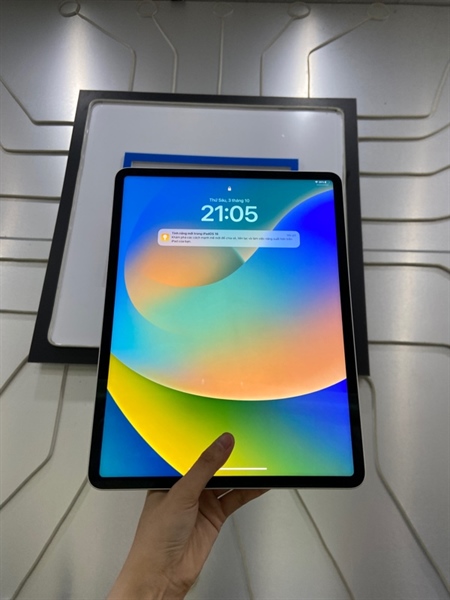 iPad Pro M1 12.9 inch - ZP/A - 256GB - Bản Wifi - Pin 92% - Màu xám - Ngoại hình: 97% - Màn xước, mã N - Body 1