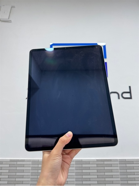 iPad Pro M2 12.9 inch gen 6- LL/A - IOS 26 - Wifi- NH97% - 128GB - Màu xám - Pin 90% - Màn xước-cấn 1 góc - Fullbox 3