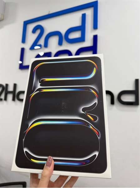 iPad pro M4 11 inch - ZA/A - IOS 17.6.1 - Wifi - 256GB - Màu xám - Pin 100% chu kỳ sạc 72 - Ngoại hình 98% - Kèm Box