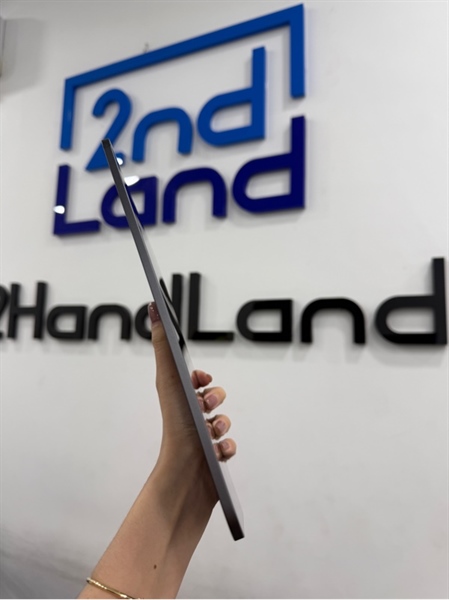 iPad pro M4 11 inch - ZA/A - IOS 17.6.1 - Wifi - 256GB - Màu xám - Pin 100% chu kỳ sạc 72 - Ngoại hình 98% - Kèm Box 2