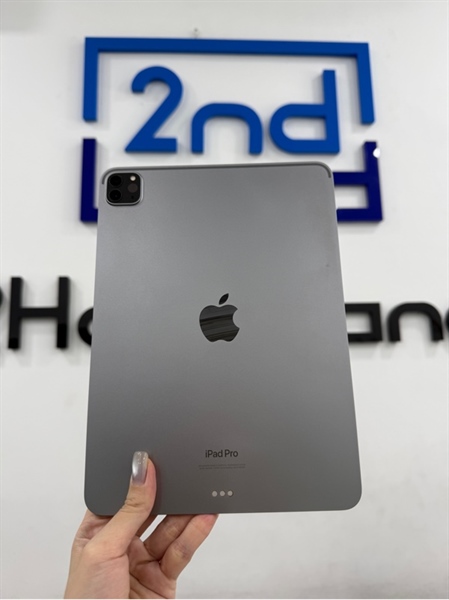 iPad pro thế hệ 4 11 inch - ZA/A - IOS 26.0.1 - Wifi - 128GB - Màu xám - Pin 85% - Ngoại hình 97% - Màn ám vàng nhẹ , cấn góc , viền xước - Body