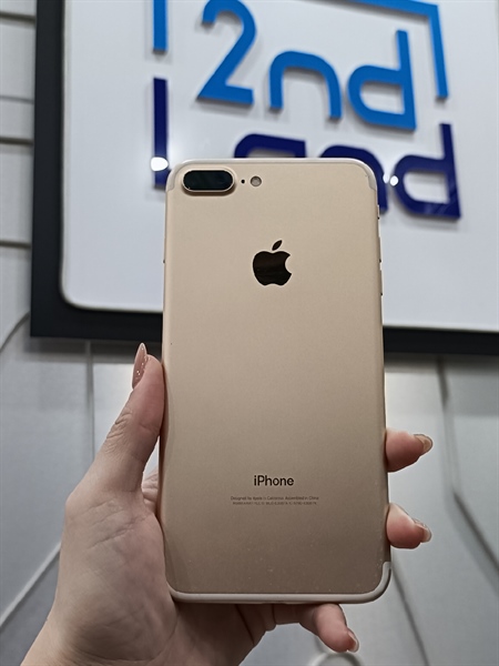 iPhone 7 Plus - 32GB - LL/A - ios 15.8.2 - Màu Gold - Ngoại hình 98% - Pin 100% thay new - màn ám hồng