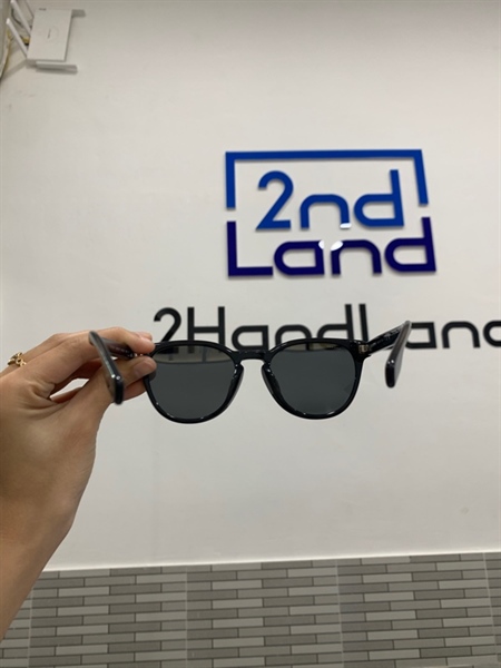 Kính Mát Burberry B4310F 3846/80 - Màu đen - Ngoại hình: 98% - Body 2