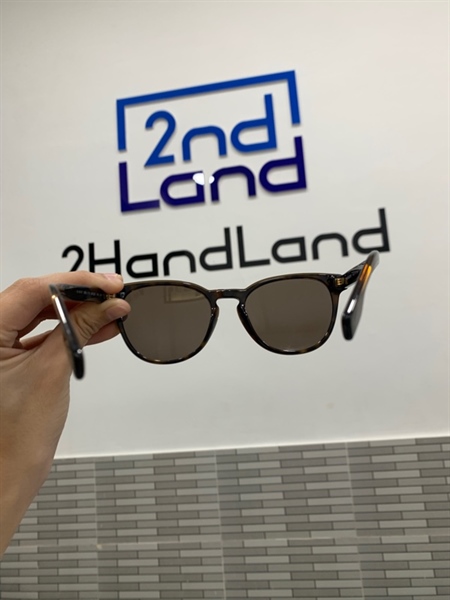 Kính Mát Burberry Grey Aviator Men's Sunglasses BE4302 300187 56 - Màu đen xám - Ngoại hình: 98% - Body 2