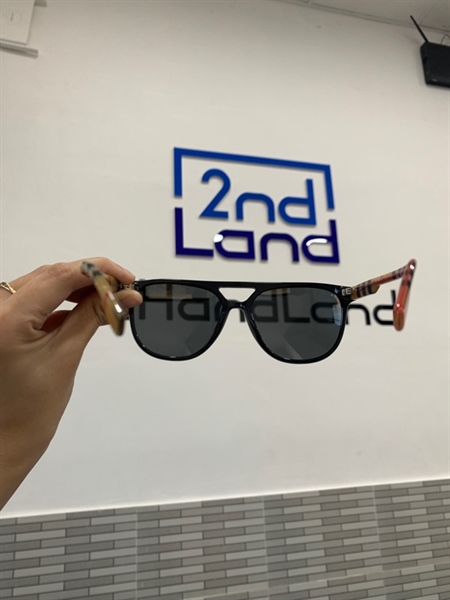 Kính Mát Burberry Grey Aviator Men's Sunglasses BE4302 300187 56 - Màu nâu - Ngoại hình: 98% - Body 2