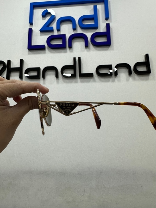 Kính Mát Prada Sunglasses PR 73ZS - Màu Vàng - Ngoại hình 97% - Kính xướt nhẹ - Kèm box