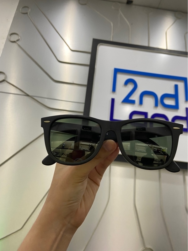 Kính mát Rayban RB2140 - 901 54-18 - Màu đen - Ngoại hình: 98% - Kính xước , cong bên trái - Kèm túi