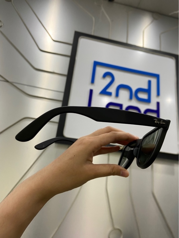 Kính mát Rayban RB2140 - 901 54-18 - Màu đen - Ngoại hình: 98% - Kính xước , cong bên trái - Kèm túi