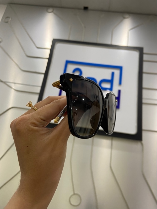 Kính Nữ Louis Vuitton LV First Round Sunglasses 'Black' - Màu đen - Ngoại hình: 97% - Tròng kính xước dăm - Kèm túi