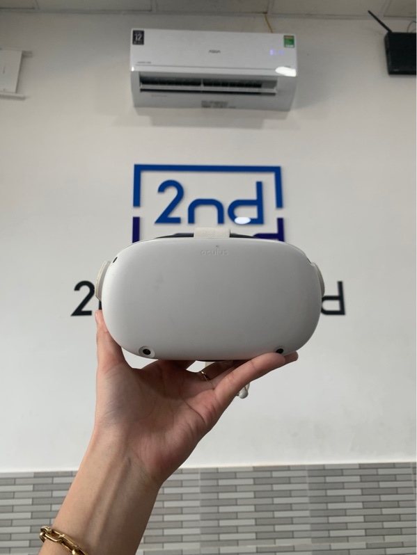 Kính thực tế ảo Meta Quest 2 - 128 GB - Màu trắng - Ngoại hình: 97% - Trầy xướt ố - Body
