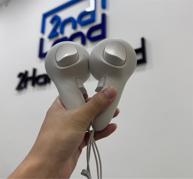 Kính thực tế ảo Meta Quest 3 - 128GB - Màu trắng - Ngoại hình 97% - Kèm 2 tay cầm 3