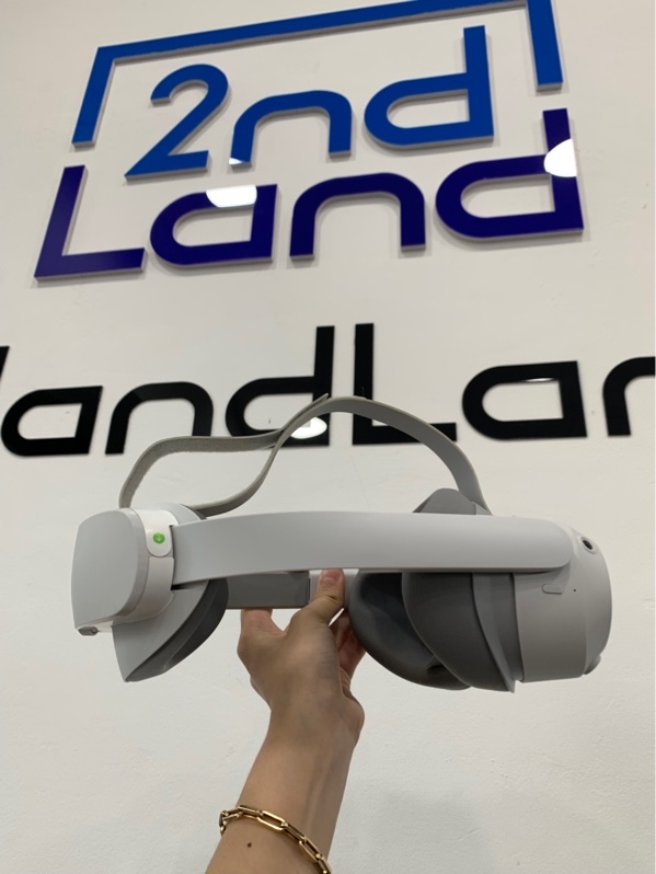 Kính thực tế ảo Pico 4 - Ram 8GB/128GB - Màu trắng - Ngoại hinhg: 98% - Kèm 2 tay