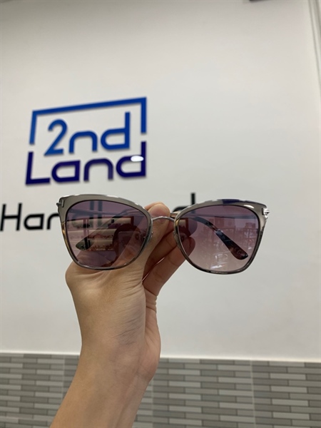 Kính Tomford TF843 - Màu xám - Ngoại hình: 98% - Body