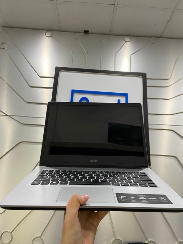 Laptop Acer Aspire 3 A314-35 - Intel Pentium Sliver N6000 - Ram 12/256GB - Pin 68% - Màu bạc - Ngoại hình: 97% - Màn phản quang nhẹ - Kèm sạc