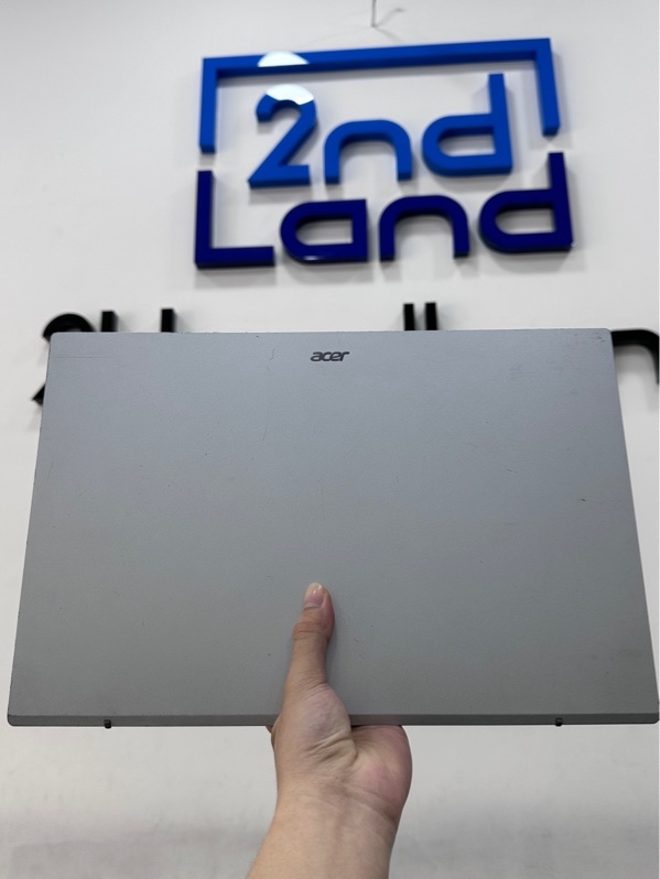 Laptop Acer Aspire 3 - i3 1215U - FHD-60Hz - Ram 8/256 GB SSD (98)% - Pin 70% - Màu xám - Ngoại hình 97% - Một ổ A bị cong jack bên trong - Kèm sạc linh kiện
