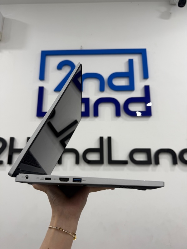 Laptop Acer Aspire 3 Spin A3SP14-31PT - i3-N305 - 8/512gb ssd - Màn cảm ứng - 60hz - Màu bạc - Pin 82% 254 chu kì sạc - Ngoại hình 98% - Máy trầy xước nhẹ , vàng viền nhẹ - Kèm sạc