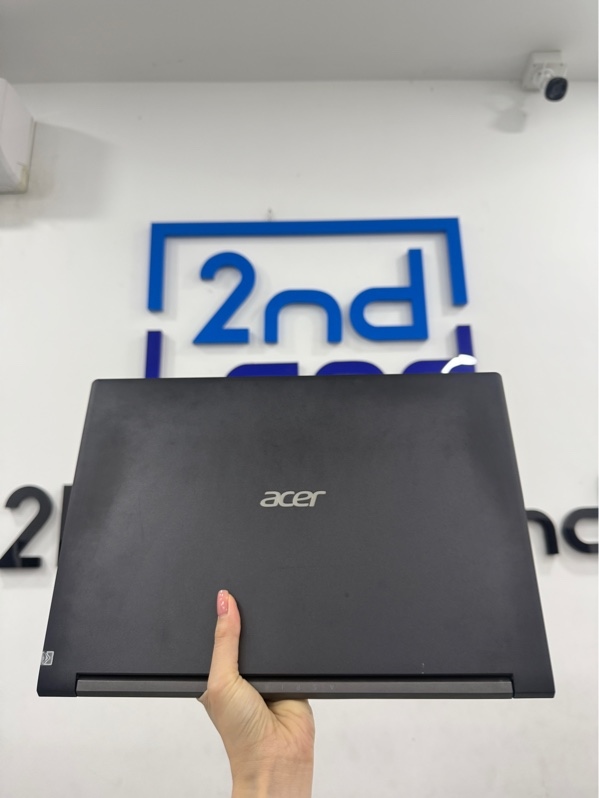 Laptop Acer Aspire 7 A715-42G - Ryzen 5 5500U/GTX 1650 - 16/256GB ssd - Màu đen - Pin thay 100% - Ngoại hình 97% - Màn vàng viền , tối nhẹ , touchpad bấm bị lờn - Kèm sạc