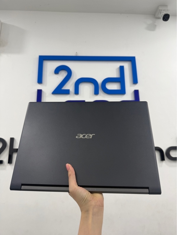 Laptop Acer Aspire 7 A715-43G - Ryzen 55625U/ RTX 3050 - 16/512GB - Màu đen - Pin 75% - Ngoại hình 98% - nút D gãy chân , màn tối nhẹ viền phải - Kèm sạc