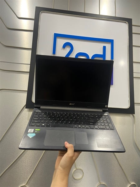 Laptop Acer Aspire 7 - I5-10300H - GTX 1650 8/512GB SSD - Pin 45% - Màu đen - Ngoại hình: 97% - Màn bầm phím, màn bầm xanh nặng + ám xanh - Body - Kèm sạc 1