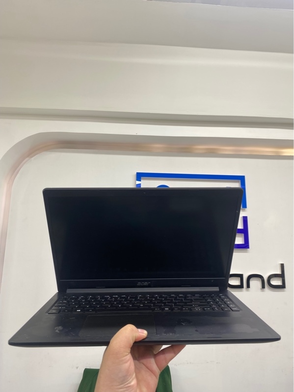 Laptop acer aspire A315-34 - Intel celeron - N4000 - 12/256SSD - Màu đen - Pin 74% - Ngoại hình 97% - Ám nhẹ 2 đóm phản quang - Kèm sạc