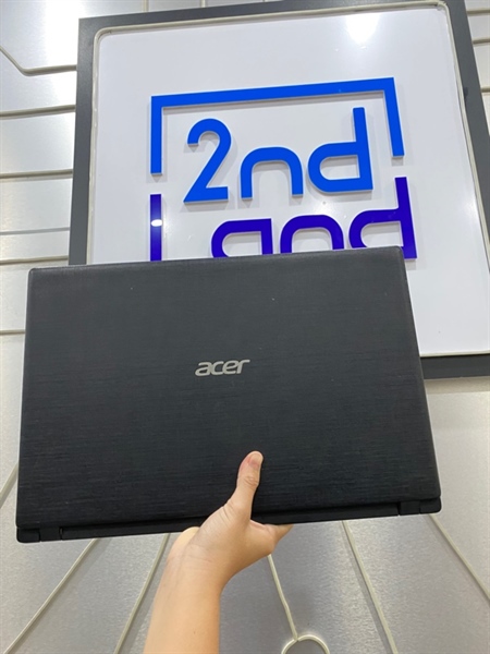 Laptop Acer Aspire A315-51 - i3-710H - Ram 4GB - SSD 256GB - Pin hư - Màu đen - Ngoại hình: 96% - Màn phản quang nhiều, bụi trong nhiều - Body - Kèm sạc