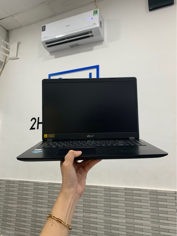Laptop Acer aspire A315-56 - i3-1005G1 - Ram 8/256gb ssd/500gb HDD(cảnh báo) - Màu đen - Pin 80% - Ngoại hình: 97% -viền phản quang - Kèm sạc