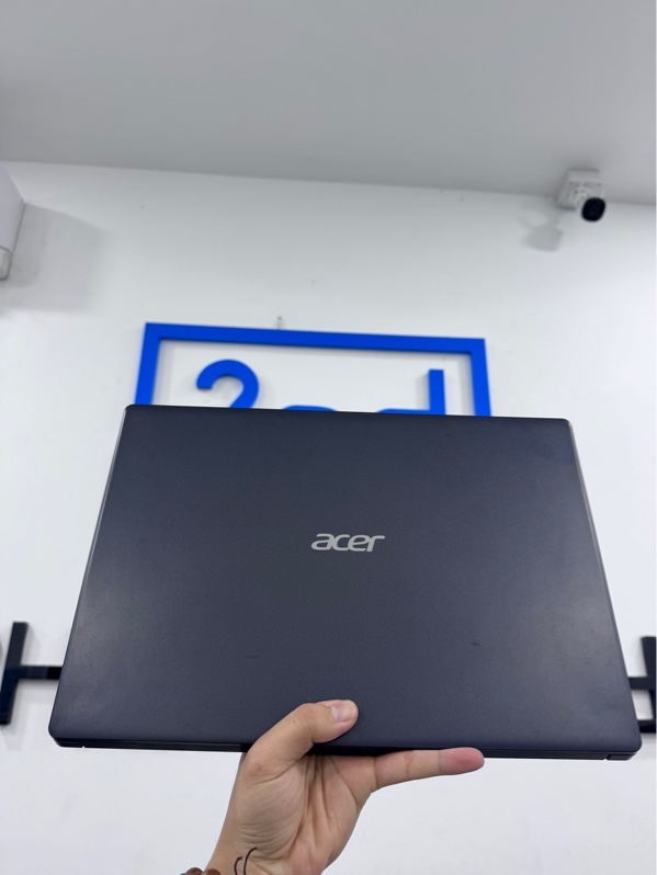 Laptop Acer Aspire A315-57 - i3-1005G1 - 8/256Gb ssd - Màu đen - Pin 100% - Ngoại hình 97% - Máy xuống màu, ổ sức khoẻ 99%, đã thay quạt tản, màn ám vàng, tối nhẹ góc dưới - Kèm sạc