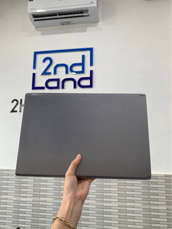 Laptop Acer Aspire A515-57 - i5-1235U - Ram 8GB/512GB SSD - Màu xám - Không pin - Ngoại hình: 97% - Lỗ cắm sạc lỏng, loa nhỏ, rè nhẹ, màn hồng phản quan 4 điểm, màn trầy, cấn 4 góc, trầy body nhiều, nứt mặt A 2 chỗ - Kèm sạc - SP KHÔNG BẢO HÀNHH
