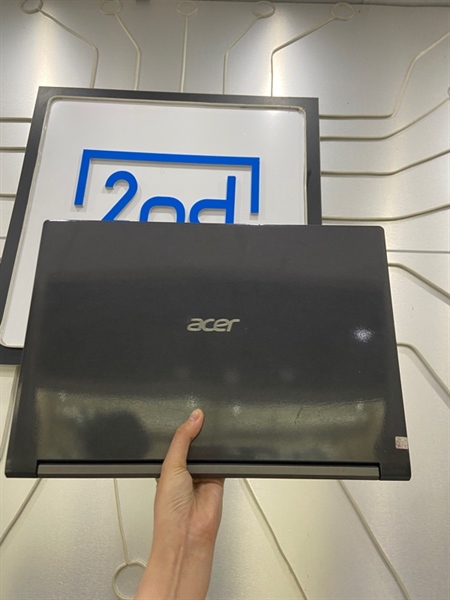 Laptop Acer Aspire A715-41G - Ryzen 5-3550H - GTX 1650Ti - Ram 16/512GB SSD - Pin 76% - Màu đen - Ngoại hình: 97% - Cấn sườn nhẹ, loa rè lúc nóng máy - Body - Kèm sạc