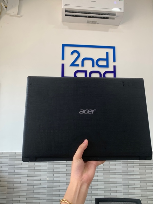 Laptop Acer Asspire A315-51 - i3-7130U - Ram 12gb/512gb - Màu đen - Không pin - Ngoại hình: 97% - Màn ám xanh - Kèm sạc