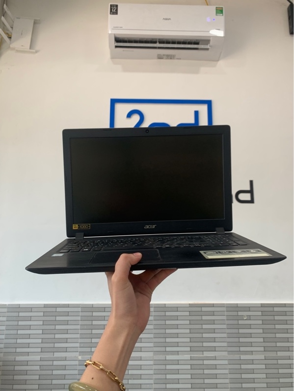 Laptop Acer Asspire A315-51 - i3-7130U - Ram 12gb/512gb - Màu đen - Không pin - Ngoại hình: 97% - Màn ám xanh - Kèm sạc