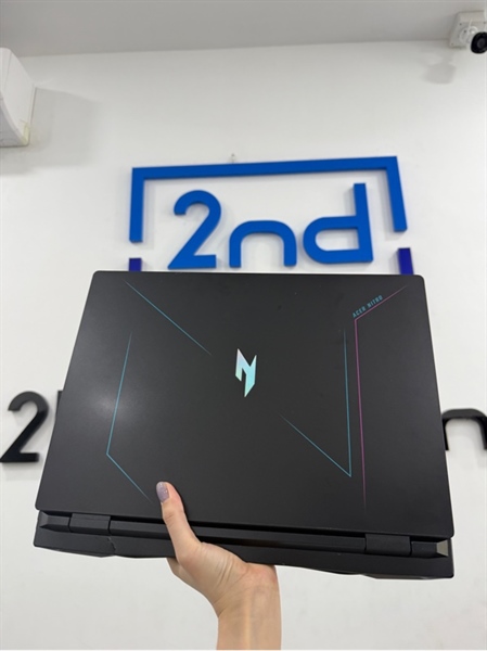 Laptop Acer Nitro 16 (AN16-41) - Ryzen 5 7535 HS - Ram 32GB/RTX 4050 - SSD 1 1TB - SSD 2 1TB - Màu đen - Pin 83% - Ngoại hình 97% - nứt vỏ - Kèm sạc 230W