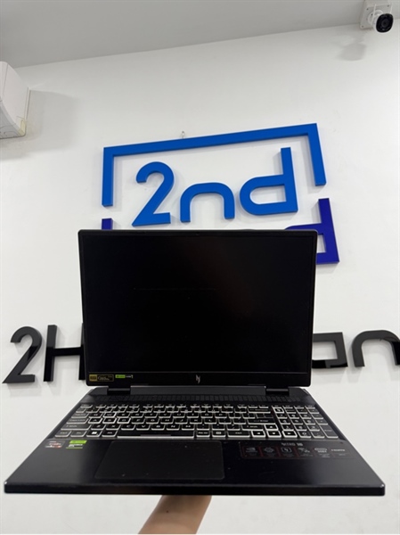 Laptop Acer Nitro 16 (AN16-41) - Ryzen 5 7535 HS - Ram 32GB/RTX 4050 - SSD 1 1TB - SSD 2 1TB - Màu đen - Pin 83% - Ngoại hình 97% - nứt vỏ - Kèm sạc 230W 2