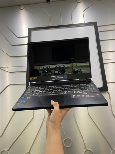 Laptop Acer Nitro 5 AN5 15-58 - 144HZ - i5-12500H - Ram 16/512GB SSD - RTX 3050 - Pin 78% - Màu đen - Ngoại hình: 98% - Dán màn - Kèm sạc 1