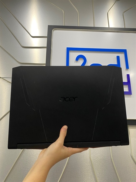 Laptop Acer Nitro 5 AN515-15 - i5-11400H - 16/512GB RTX 3050 - Màu đen - Ngoại hình: 98% - 1 đốm phản quang + 1 đường phản quang nhẹ - Body - Kèm sạc