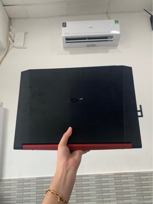 Laptop Acer nitro 5 AN515-54 - i5-9300h - Ram 16/256 ssd/ 500gb ssd - GTX 1650 4gb - Màu đen - Pin 63% - Ngoại hình: 98% - Màn in phím - Kèm sạc
