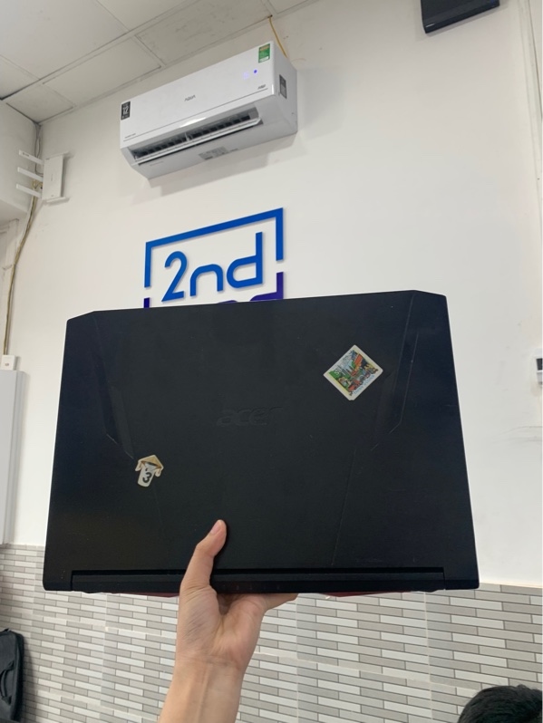 Laptop Acer nitro 5 an515-57 - i5-11400h - Ram 24/512 ssd - RTX 3050 - Màu đen - Pin 75% - Ngoại hình: 97% - Màn ám hồng, bể bản lề, nút số 7 gãy châm, mất 1 ốc đáy - Kèm sạc linh kiện