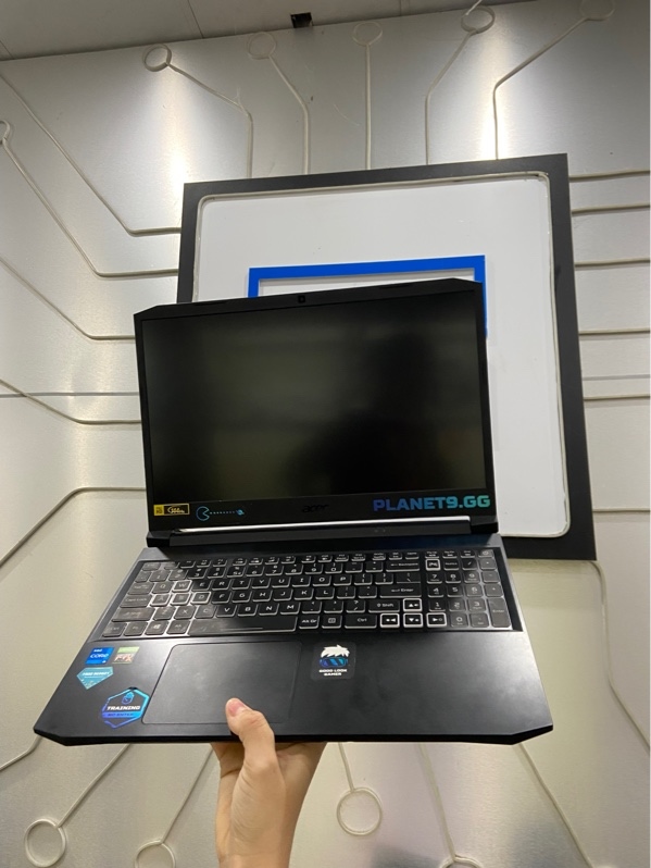 Laptop Acer Nitro 5 AN515-57 - i5 11400H - RTX 3050 - Ram 8/512GB - Pin 71% - Màu đen - Ngoại hình: 98% - Màn đốm phản quang - Kèm sạc