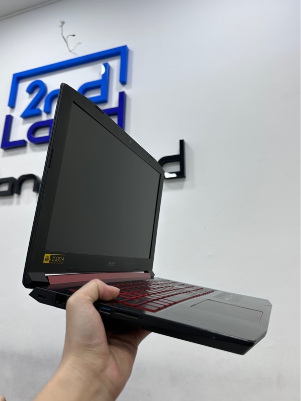 Laptop Acer Nitro 5 - i7 7700HQ - GTX 1050 Ti - Ram 8/120GB SSD(Tốt),500 HDD(tốt) - Pin 27% - Màu đen - Ngoại hình 97% - Kèm sạc