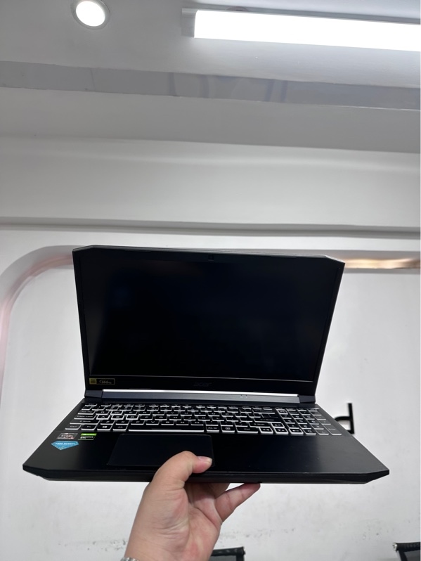 Laptop Acer Nitro AN515-45 - AMD ryzen 5 - 5600H - 16/1TB GTX 1650 4gb - Màu đen - Pin thay 100% - Ngoại hình 97% - Chui sạc lỏng nhẹ - Kèm sạc